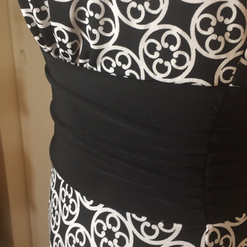 WHITE HOUSE BLACK MARKET Dress - Picture 4 of 8